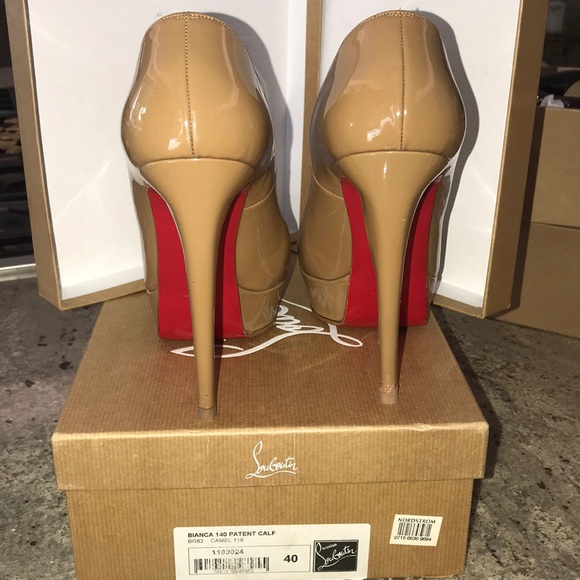Christian Louboutin Bianca 140 Patent Pump - Picture 4 of 7